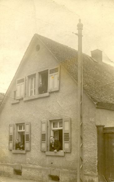 Geschäftshaus Ludwigshöhstraße 46, 1940er Jahre